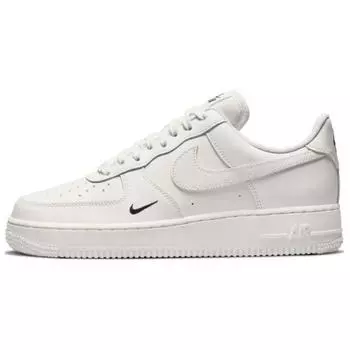 Черные женские кроссовки Nike Air Force 1 07 Essential Sail кремовые HF1058-133