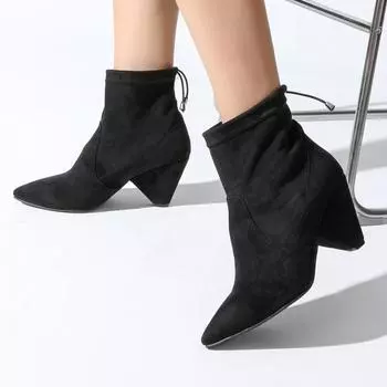 Черные женские сапоги Сапоги и ботильоны