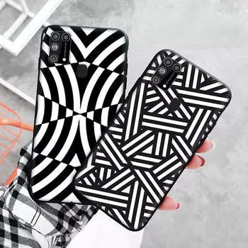 Черный чехол для Xiaomi Redmi 13C Note 9 iPhone XR 7 8 14 15 11 12 13 X XS Pro Max Samsung A25 S23 S24 FE Ultra Plus черно-белая полоса iPhone 15 Pro бездна