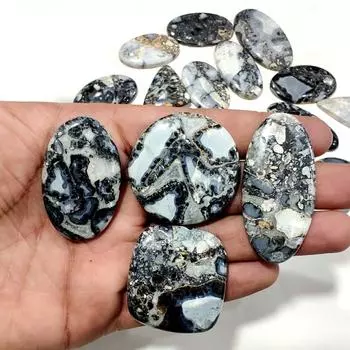 Черный кабошон Малигано, свободная партия драгоценных камней различной формы и всех размеров, используемых для изготовления драгоценных камней. 100 Carat Maligano Lot