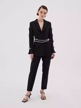 Черный комплект из куртки и брюк с бантом и жемчужным поясом