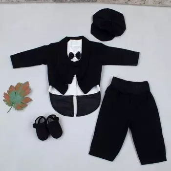 Черный костюм-смокинг для маленьких мальчиков