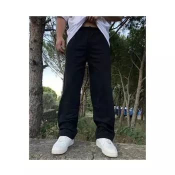 Черный спортивный костюм мешковатый