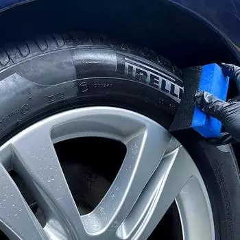 Черный спрей для придания блеска шинам с эффектом мокрого покрытия - автомобильный прозрачный спрей для придания блеска шинам с эффектом мокрого покрытия, винилу и пластику, с УФ-излучением 100ml