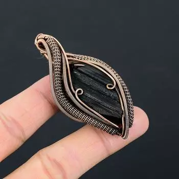 Черный турмалин драгоценный камень чистая медная проволока обернутая ювелирные изделия ручной работы кулон для нее 2.76 Inches чёрный