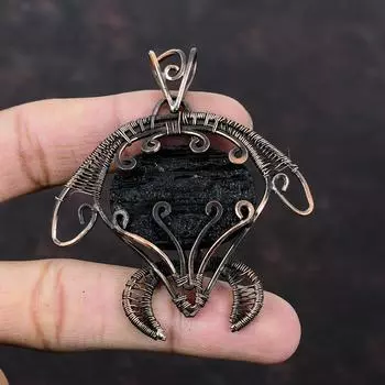 Черный турмалин грубый кулон медная проволока обернутый драгоценный камень кулон ручной работы черепаха кулон медная проволока обернутый ювелирный подарок на годовщину