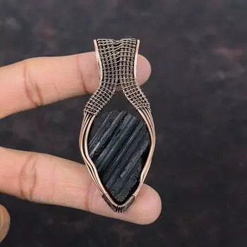 Черный турмалин грубый кулон медная проволока обернутый кулон драгоценный камень ювелирные изделия ручной работы дизайнерский кулон медная проволока обернутый ювелирные изделия подарок для мамы