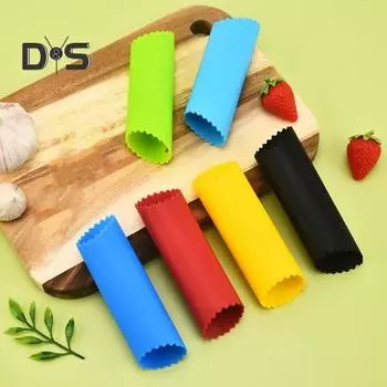 Чесночночистка Экономия времени Эффективный удобный силиконовый инструмент Чесночночистка для легкого удаления чесночной кожицы красный