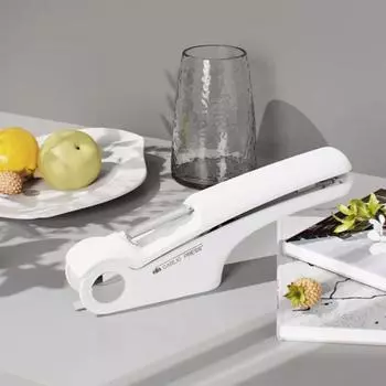 Чеснокодавка из нержавеющей стали 4-в-1 многофункциональный кухонный инструмент для измельчения овощей и фруктов чеснокорезка открывалка для бутылок белый