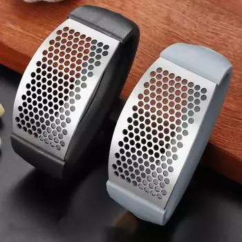 Чеснокодавка Yousheng из нержавеющей стали, легкоочищаемая чесночница, эргономичный рокер для легкого измельчения, кухонный гаджет для домашнего ресторана чёрный