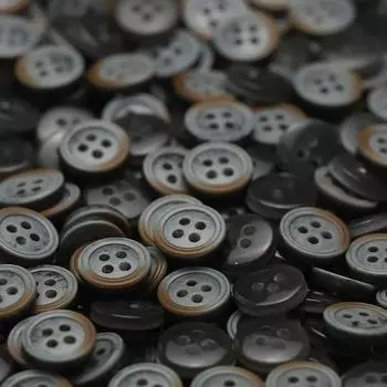 Четырехглазая двойная круглая пуговица из смолы, пуговица на воротнике рубашки, мужской и женский вязаный кардиган, аксессуары для верхней части детской одежды, пряжка 1 #[11mm2601 four-eye double-circle black]