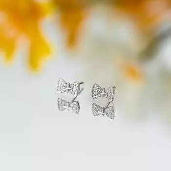 Четырехконечная звезда, полные бриллиантовые серьги-бантики, легкие, роскошные, маленькие, изысканные серьги в стиле ниши для женщин