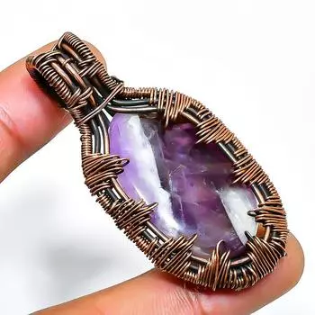 Подвеска из медной проволоки с аметистовым камнем и шевроном, ручная работа, 2,17 дюйма 2.17 фиолетовый