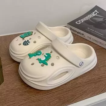 Children s cartoon slippers boys hole shoes summer 2024 new boys baotou beach medium and large children s non-slip sandals 24-25 (inner length 17CM)