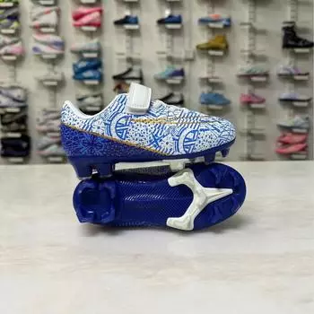 Children s football shoes low-top Velcro new primary school students training shoes indoor foreign minister broken nails 28