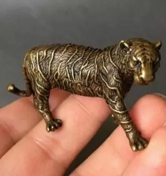 Китайская архаичная бронзовая статуэтка тигра