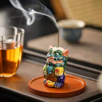 Chinese Lion Statue Incense Holder Stick Burner Porcelain Miniature with Round Tray for Yoga