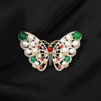 Chinese retro high-end natural pearl Duobao butterfly brooch agate crystal pin brooch high-end accessories women