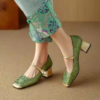 Chinese style French handmade light luxury embossed silk cowhide middle heel shoes women s color matching square head word with thick hee 35 чёрный