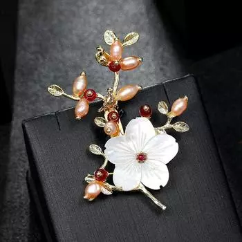 Chinese style natural crystal shell brooch feminine elegance literary and versatile flower pin high-end brooch