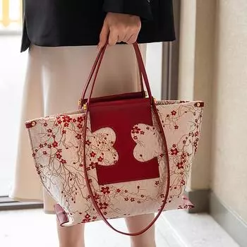 Chinese Style Niche Plum Blossom Embroidery Red Women s Bag Spring and Summer Bride Wedding Large Capacity Underarm Tote Bag красный