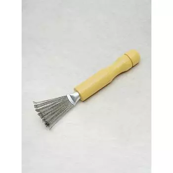 Чистящее средство для расчесок Daiso