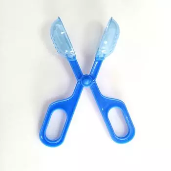 Чистящий зажим для рептилий и кормушка для насекомых - саранча, сверчки, мучной червь зелёный