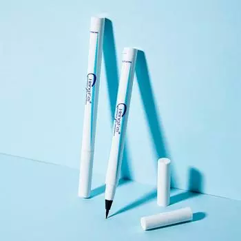 Чрезвычайно тонкая, устойчивая к поту, долговечная ручка-подводка для глаз, которую нелегко потерять в обмороке и покрасить чёрный