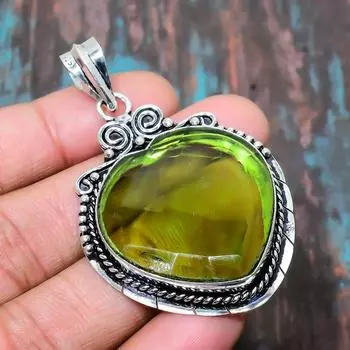 Чудесный драгоценный камень перидота ручной работы 925 стерлингового серебра Ювелирный кулон 1.97 Inches зелёный