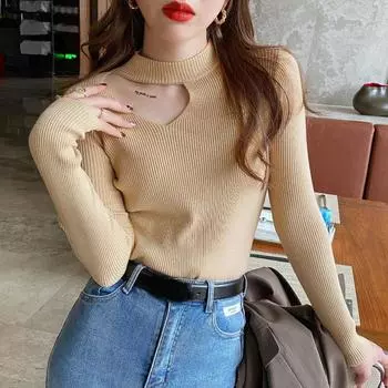 Чувство дизайна: нишевый вязаный базовый свитер для весны, осени и зимы, новая женская одежда, внутренний слой, свисающий воротник сверху свитера one size чёрный