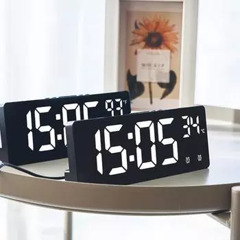 Цифровой будильник с двумя настраиваемыми будильниками, приподнятыми кнопками для дремоты, 5-ступенчатой регулировкой яркости, USB-портом, прикроватными часами красный