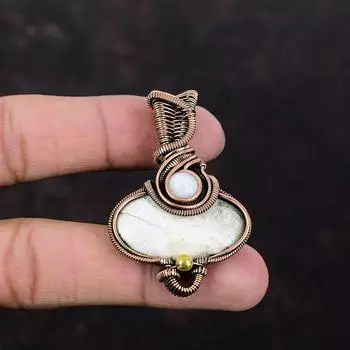 Подвеска из киновари, обернутая медной проволокой, кулон ручной работы, радужный лунный камень, обернутая медной проволокой, ювелирное изделие, драгоценный камень, кулон для подарка