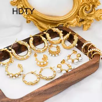 Circle titanium steel earrings plated with 18k gold personalized niche design inlaid shell beads temperament earrings