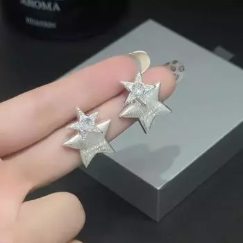 Циркониевые серьги-звездочки простые темпераментные универсальные серьги-гвоздики легкая роскошь мода высокое чувство нишевые серьги женщины