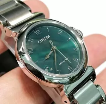 Citizen Часы Eco-Drive Solar из нержавеющей стали EM1130-83X