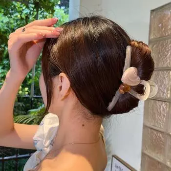 Clamping Hair Clip Shark for Women Fashion Large Hair Claw Crab Headwear Hairpin Barrettes Temperament Ponytail Hair Accessories