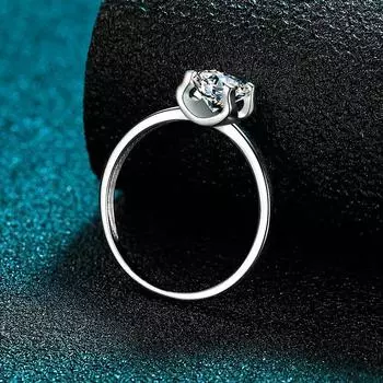 Classic Bull Head Ring S925 Sterling Silver Four Diamonds One Carat Diamond Ring Small Waist Couple Ring No. 5