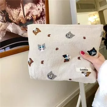 Cle.v Универсальная сумка с вышивкой Cute Cat