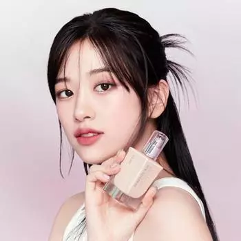 Clio Kill Cover High Glow Foundation 2 lingerie