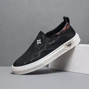 Cloth shoes men s one-pedal casual spring and autumn fashion trendy shoes European men s clothing matching shoes Wenzhou factory direct sales 38