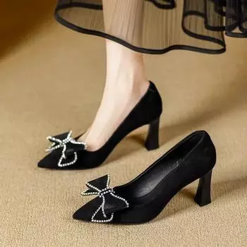 Coarse heel high heels women s 2025 new bow rhinestone shallow mouth pointed black suede professional work shoes single shoes 34