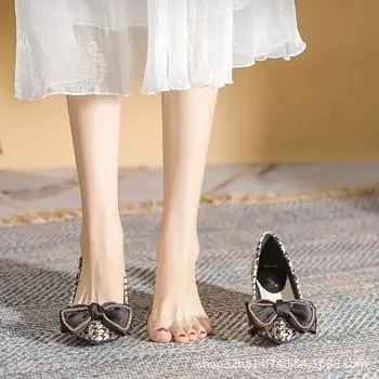 Coarse heel single shoes women s 2025 spring and summer new versatile arrow bow shallow mouth soft sole French thousand bird grid Doudou shoes 34 чёрный