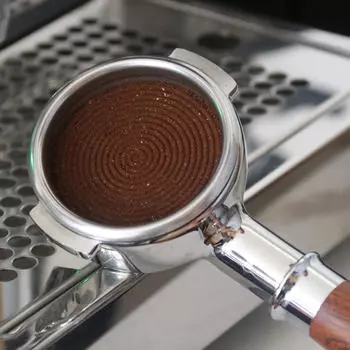 Кофемашина для бездонного портафильтра и корзины для фильтра without powder bowl