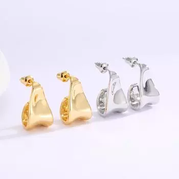 Cold Metal Texture Geometric Earrings Women s Versatile Personality Ear Buckles Premium Light Luxury Earrings Commuter Earrings