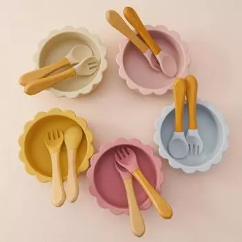 Color Kids Silicone Cartoon Animals Dishes For Baby 3Pcs/1Set Silicone Baby Feeding Bowl Waterproof Spoon Fork Baby Stuff