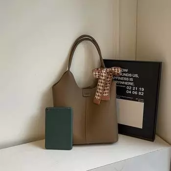 Commuter tote bag 2024 new fashionable and beautiful personalized women s bag niche shoulder portable messenger bag 39*13*29 коричневый