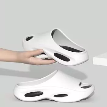 Comwarm Fashion Men Sandals Large Size Indoor Outdoor Slippers Non-Slips Casual House Shoes Men Classic EVA Slippers Beach Shoes 44-45