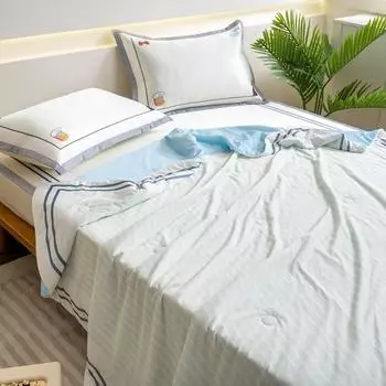 Cool feeling, summer cool quilt with air conditioning, lightweight quilt, ice silk, skin friendly single or double quilt core 150x200cm
