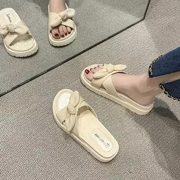 Cool slippers women s new summer fashion versatile flat bottom one word outside the beach with skirt 35