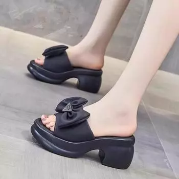 Cool slippers women s outer wear 2025 new thick-heeled rhinestones one-word bow gentle temperament high-heeled sandals 34